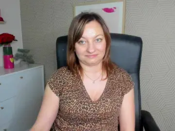 Bongacams Sex Chat of angelaLove13