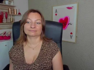 Bongacams Free Live Porn of angelaLove13
