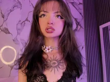 Bongacams Free Porn Cam of MaddieStark