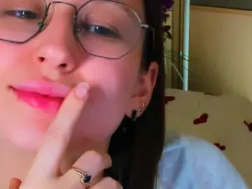 Bongacams Best live sex cam show of YourLovellyStory