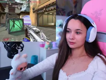 Bongacams Sex Cam of JuicyAngel