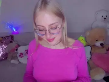 Bongacams Nude Webcam of ElinaOcean