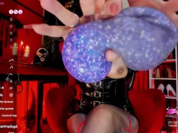 Bongacams Watch Live Sex Cams of MistressAndre