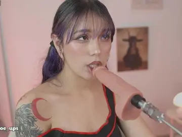 Bongacams Sex Chat of ChloeEvans