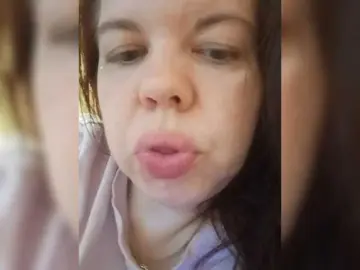 Bongacams Free Porn Cam of SweetDimond5