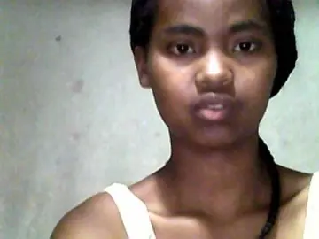 Bongacams Watch Live Sex Cams of Allycha1