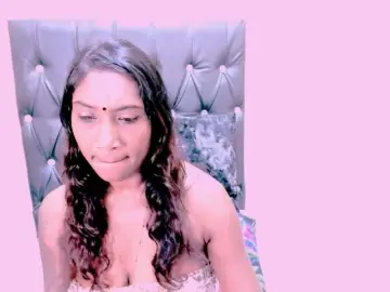 Bongacams Watch Live Sex Cams of indianteal4u