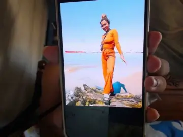 Bongacams Watch Live Sex Cams of pretty-ass