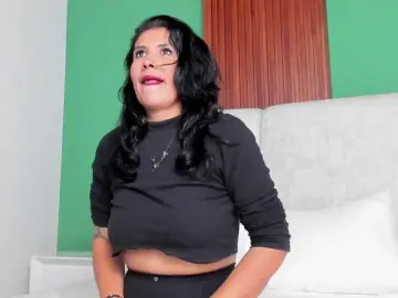 Bongacams Free Porn Cam of PenelopeSaenz