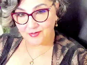 Bongacams Sex Cam of cataleya-mom