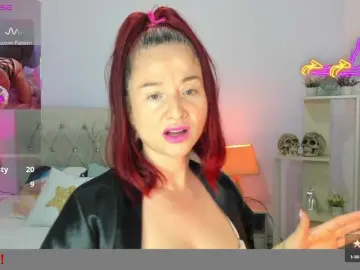 Bongacams Live Sex Cam of lucy-hott