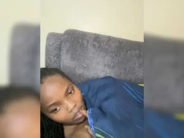 Bongacams Live Sex of Curvy-maxy9