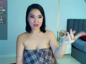 Bongacams Sex Cam of hwarin