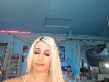 Bongacams Best live sex cam show of adrianna_fox