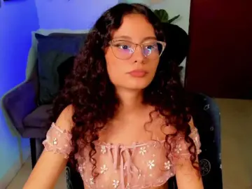 Bongacams Nude Webcam of Alexa-Daddario