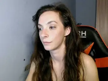 Bongacams Watch Live Sex Cams of bellaqueen0701