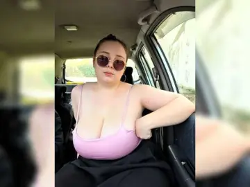 Bongacams Free Live Porn of Caramel-pussy