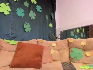 Bongacams Live Sex Cam of Iris-Jenner1