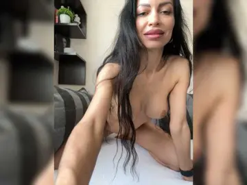 Bongacams Adult Webcams of AdrienneBourget