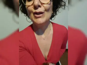 Bongacams Adult Webcam of ElitalianMilf