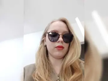 Bongacams Live Sex Cam of LittleForestELF2