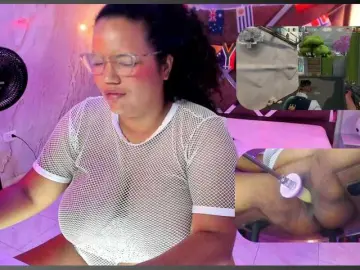 Bongacams Adult Webcam of MhiaRey