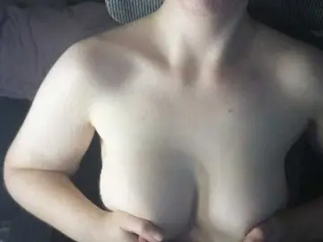 Bongacams Sex Cam of CreamyWoman