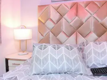 Bongacams Live Sex of CandyLips4