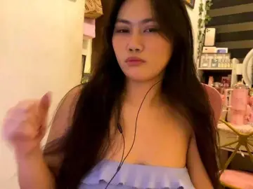 Bongacams Free Porn Cam of LesliDine