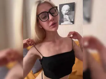 Bongacams Watch Live Sex Cams of Baby-Mariposa