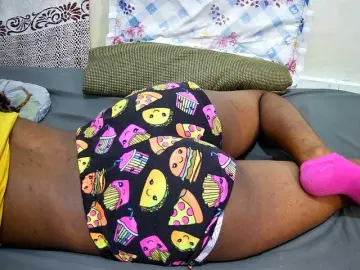 Bongacams Live Sex Cam of petite-tasha