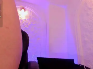 Bongacams Private Sex Chat of ViolettCastel