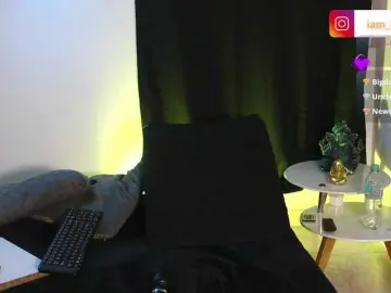 Bongacams Free Porn Cam of Yourtoybella