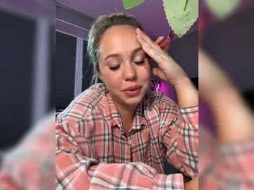 Bongacams Free Porn Cam of AmyGlad