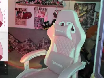 Bongacams Live Sex Cam of canndyy-new