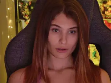 Bongacams Watch Live Sex Cams of FOX69LOVE