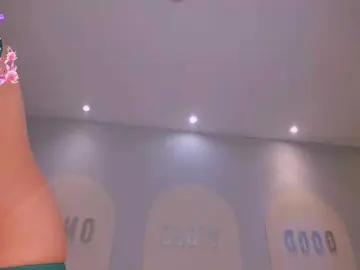 Bongacams Live Sex Cam of LisaFlowers