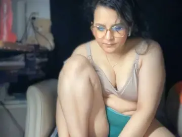 Bongacams Best Webcam of ema-love
