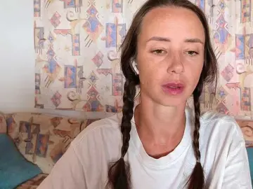 Bongacams Best live sex cam show of MilkaMilfMilka