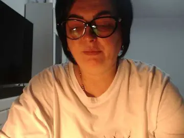 Bongacams Sex Cam of Emyllywhite