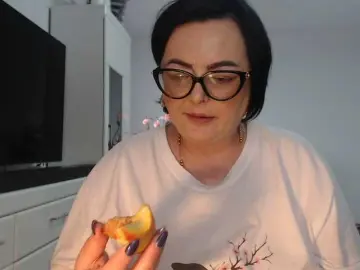 Bongacams Watch Live Sex Cams of Emyllywhite
