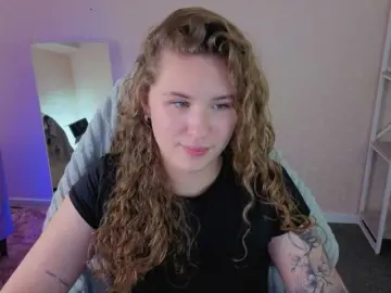 Bongacams Adult Video Chat of Elsiee-Cuttiess