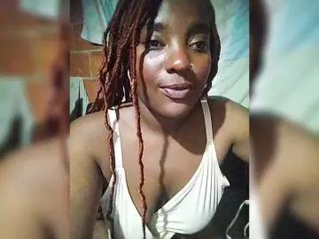 Bongacams Best live sex cam show of EmiliAddams