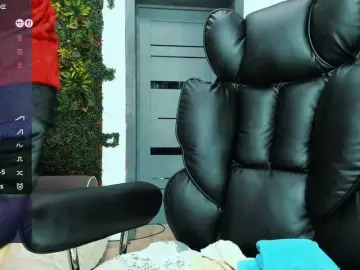 Bongacams Watch Live Sex Cams of MilfBigTitsa