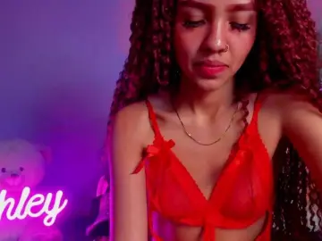 Bongacams Sex Chat of ashley-jenner