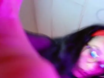 Bongacams Live Sex Cam of Ameliemartinez