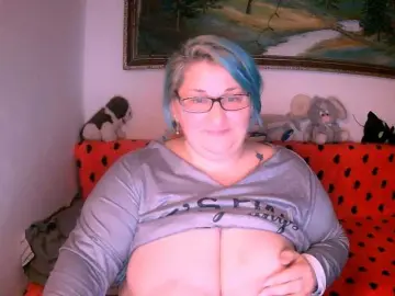 Bongacams Sex Cam of BlondyBigBoobs