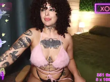 Bongacams Live Sex Cam of -alexis-