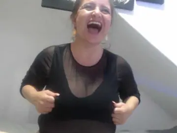 Bongacams Adult Webcam of DeboraCienfuegos25