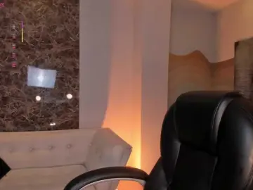 Bongacams Watch Live Sex Cams of PaulinaSantos1